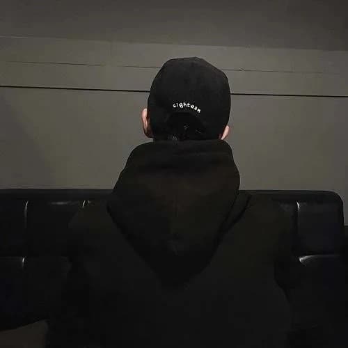 头像男ins高级质感不露脸头像图片_13