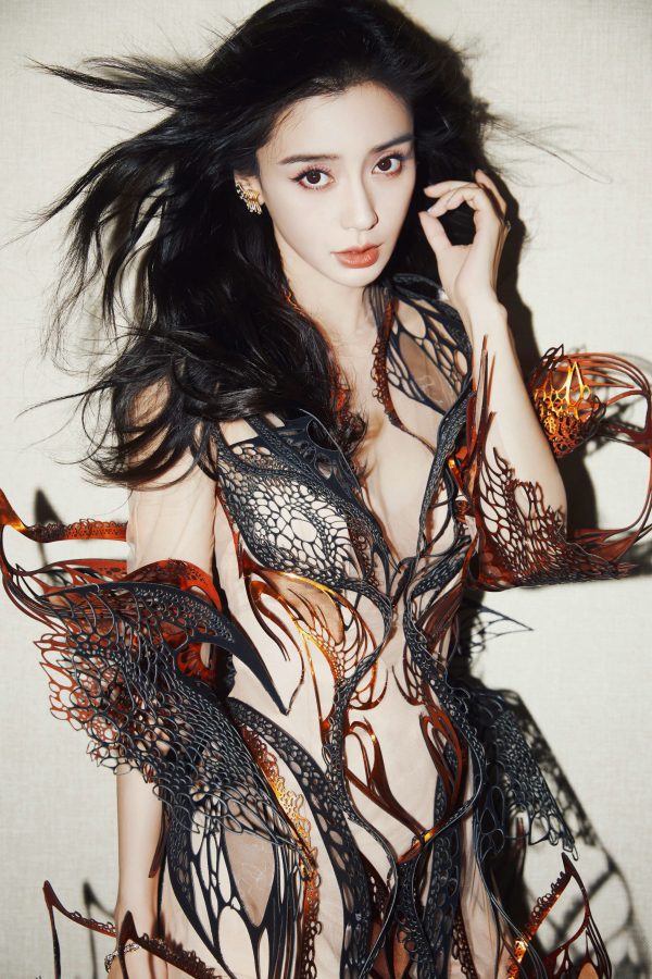Angelababy杨颖性感焰灵姬套装写真图片_2