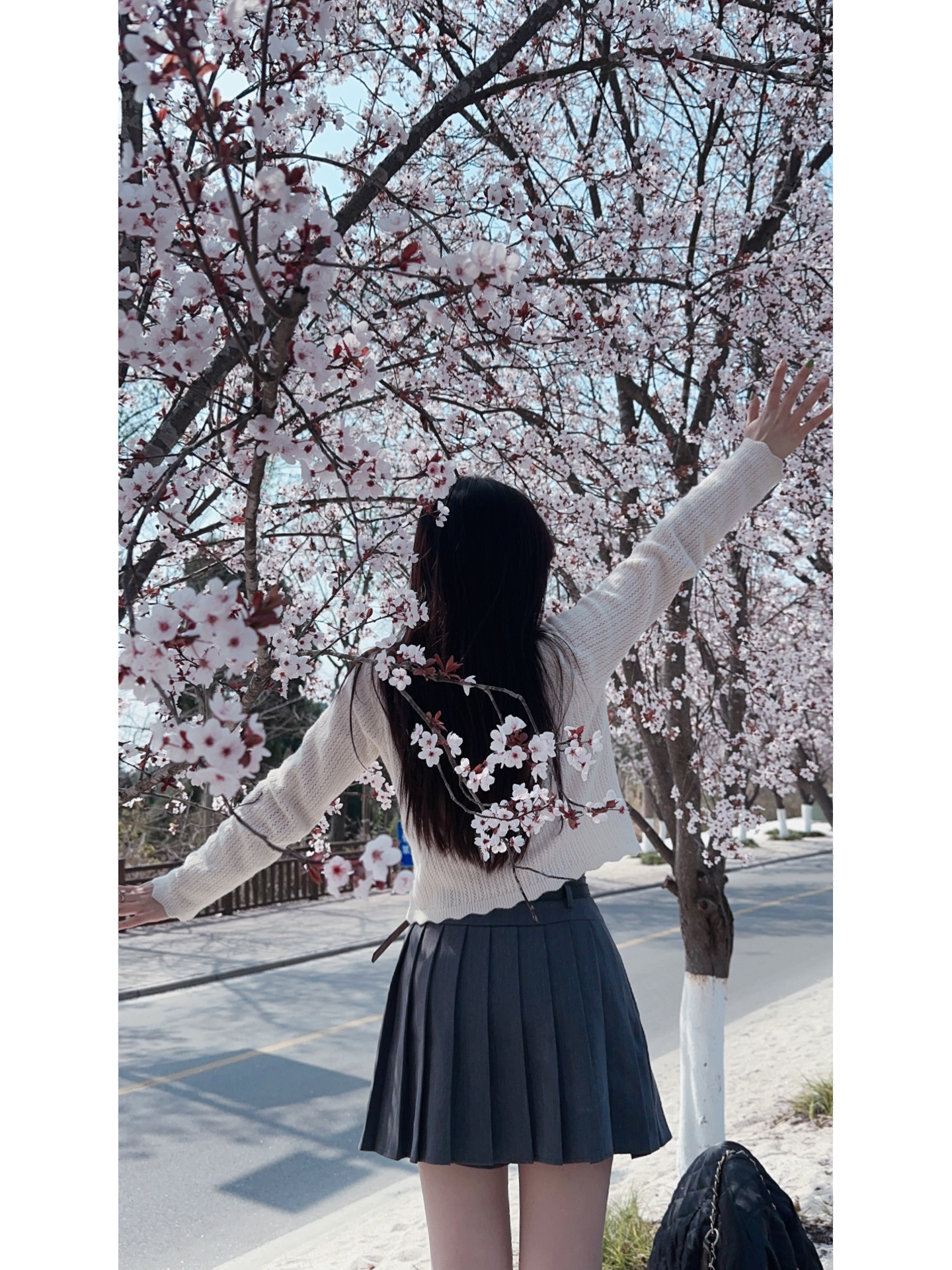 小清新女生黑色长直发 真人背影头像_3
