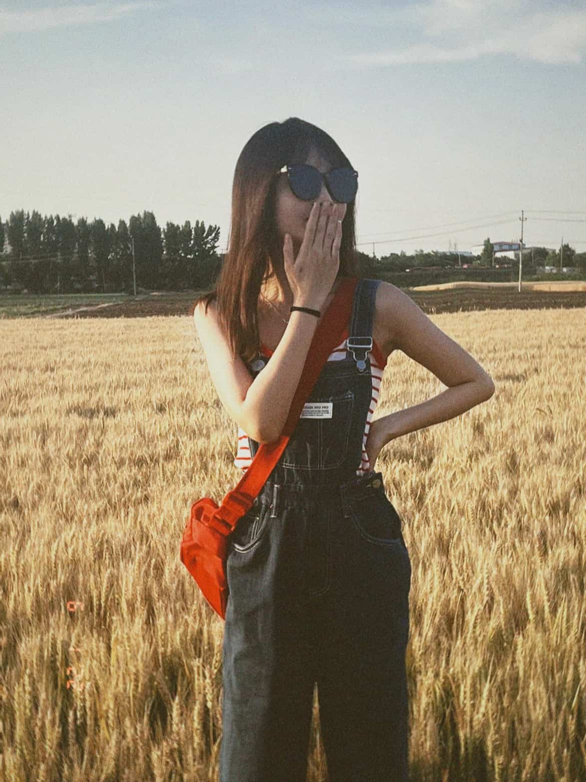 麦田女孩氛围感真人微信头像 丰收的麦田_5