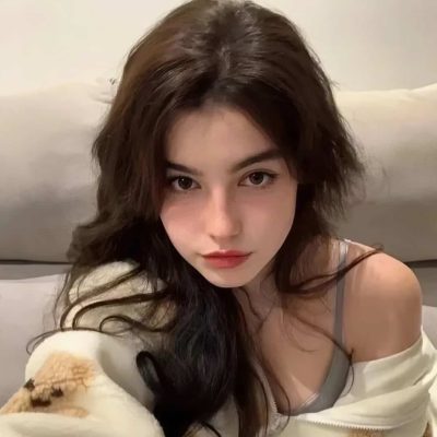 ins风格欧美女生头像 奔放热烈！