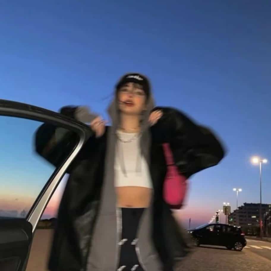 ins风格欧美女生头像 奔放热烈！_2