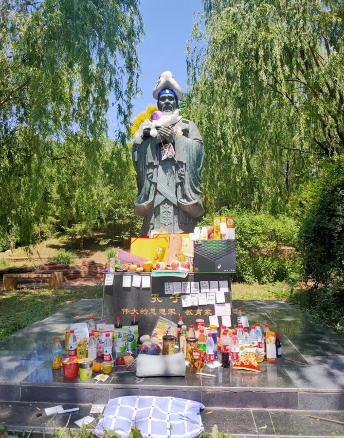 高考时没有一个孔子是饿着的图片_2