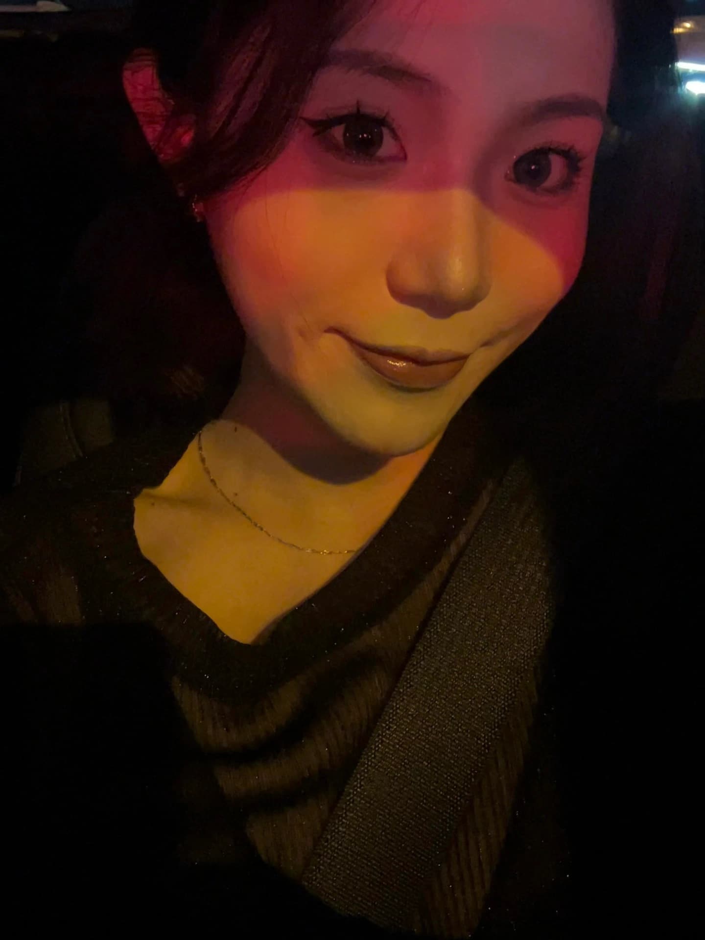 一脸桃花相的女人图片,水性杨花女人的五官面相_2