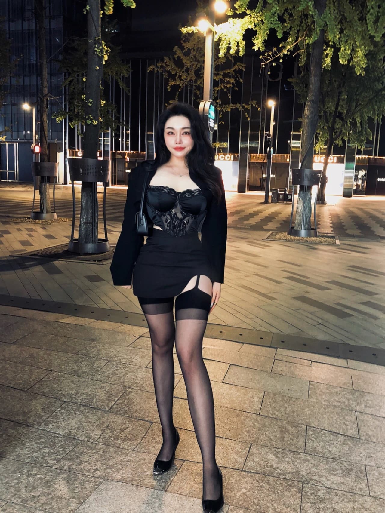风尘味很重的女人面相特征图片_1
