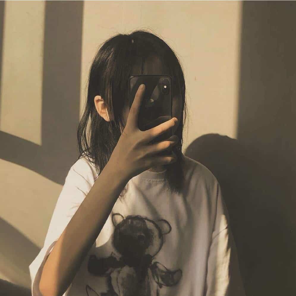 灰色系清冷感冷淡风森系女生头像_1