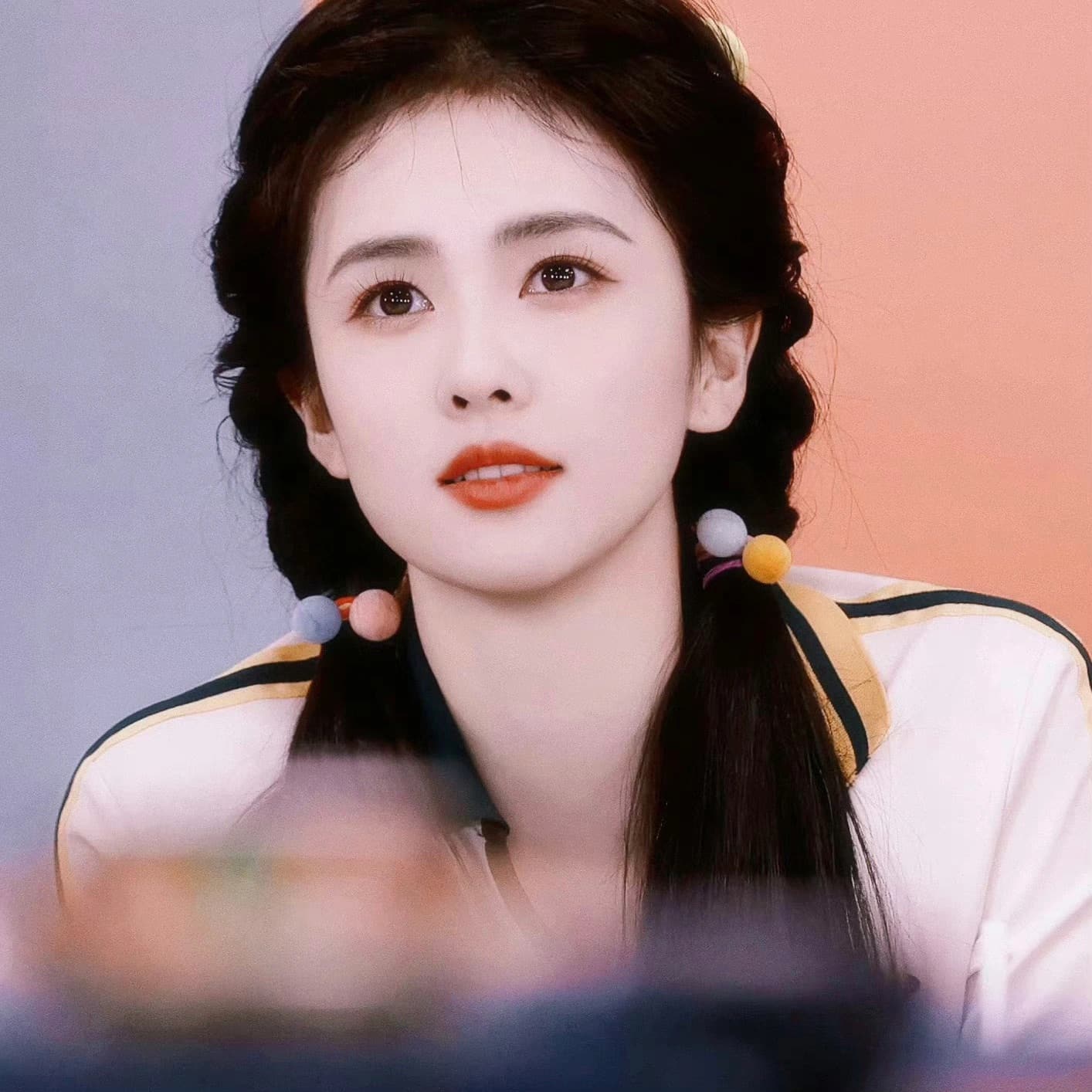真人照片女生头像正脸照_11