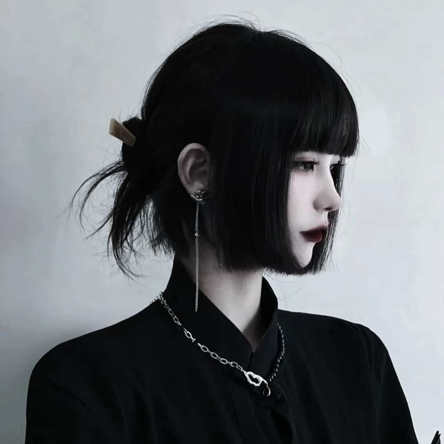 黑色系高冷个性酷拽女生微信头像_1