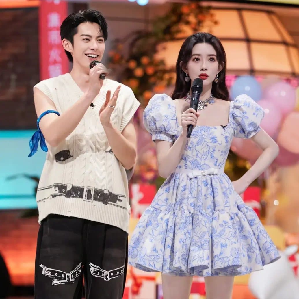 王鹤棣你小子别太爱孟子义， 孟子义王鹤棣氛围感同框照_6