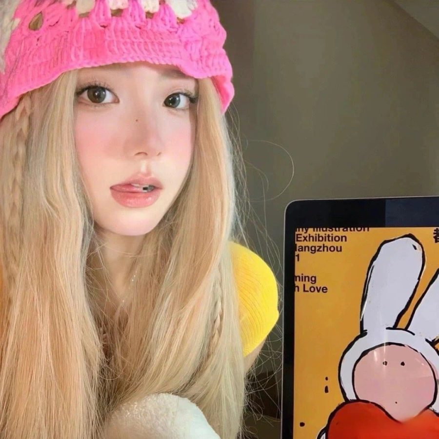 高级感爆棚女生头像真人照片高清精选_13
