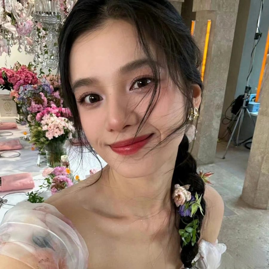 高级感爆棚女生头像真人照片高清精选_11