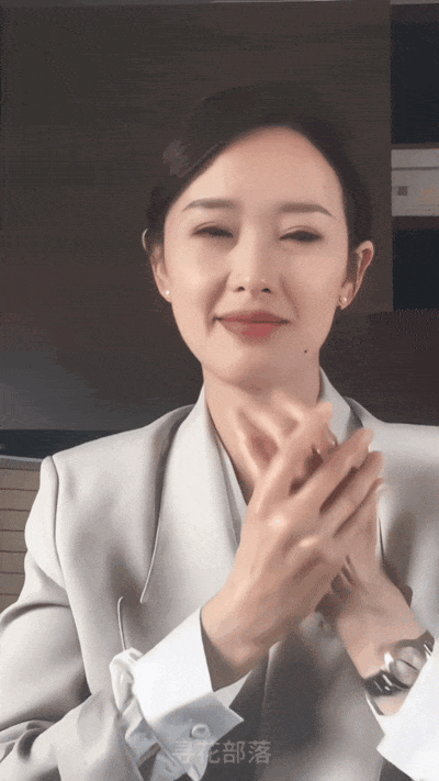 抖音女网红颜值天花板徐州王女士护手霜gif动态图_1