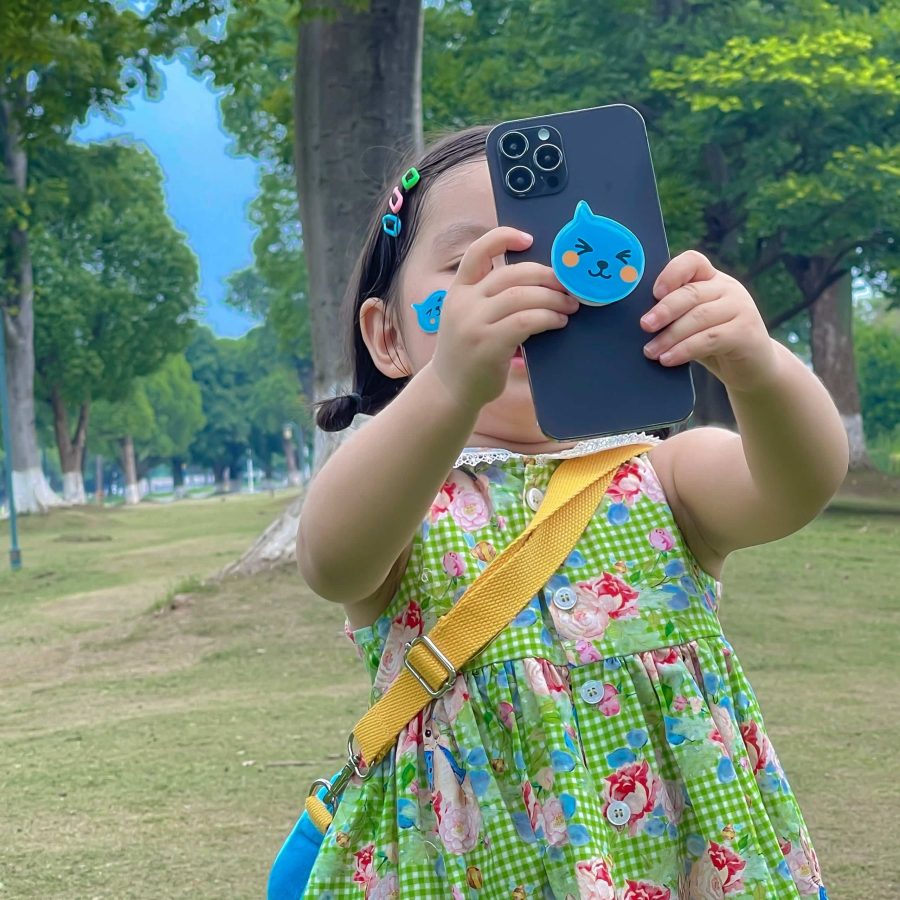 可爱森系穿裙子的小女孩闺蜜头像_3