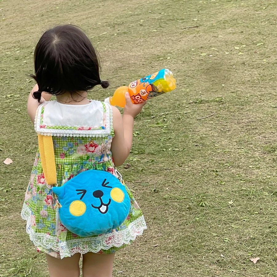 可爱森系穿裙子的小女孩闺蜜头像_9