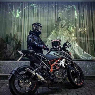 满是遗憾的伤感男生头像 悲伤失落伤感男头