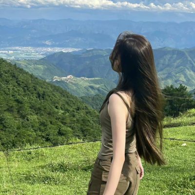 清新高冷独立女生背影头像 高级感女神范真人头像