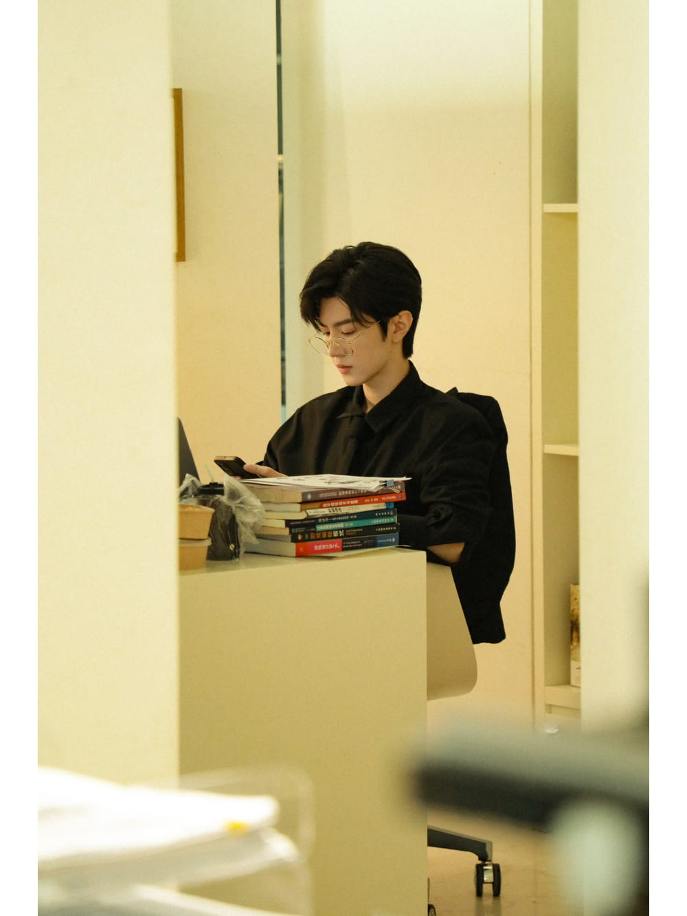 男狐狸精陈哲远段嘉许金丝眼镜斯文败类风图片_2