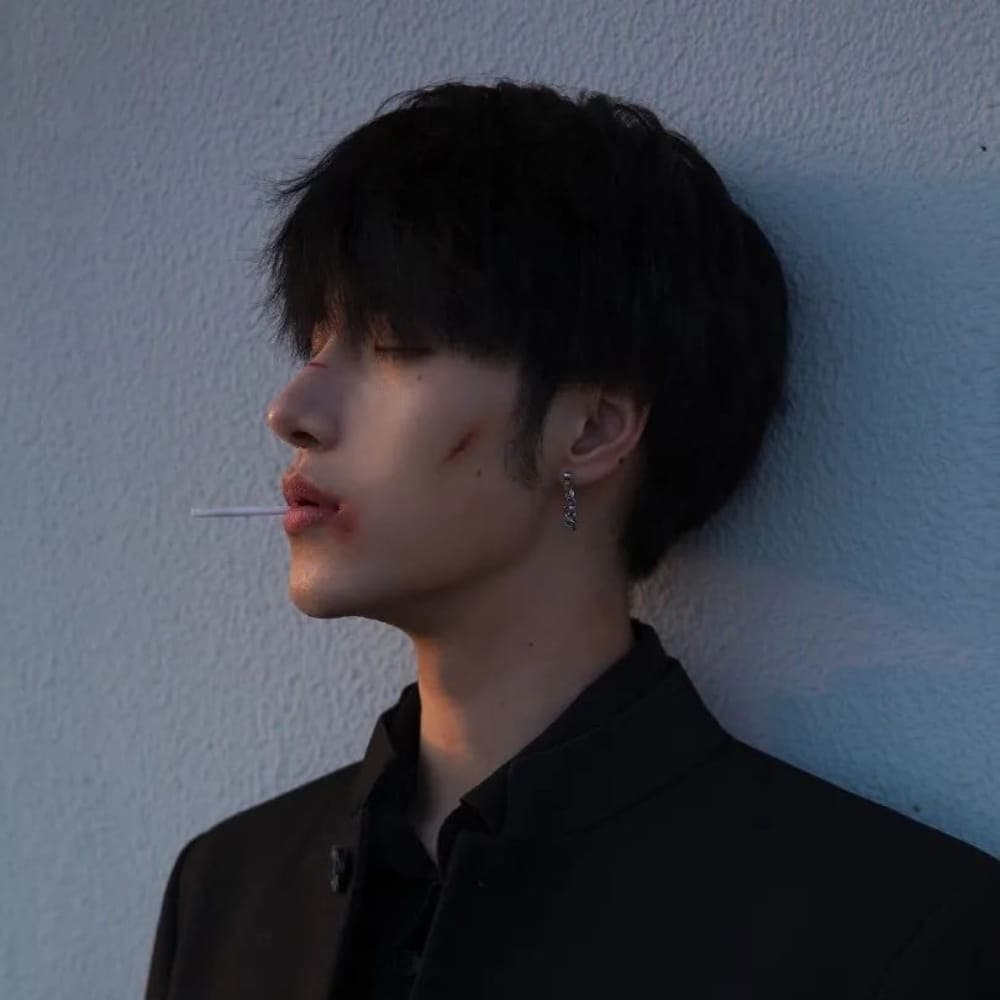 孤独感拉满的头像男，充满孤独感的男生头像_24