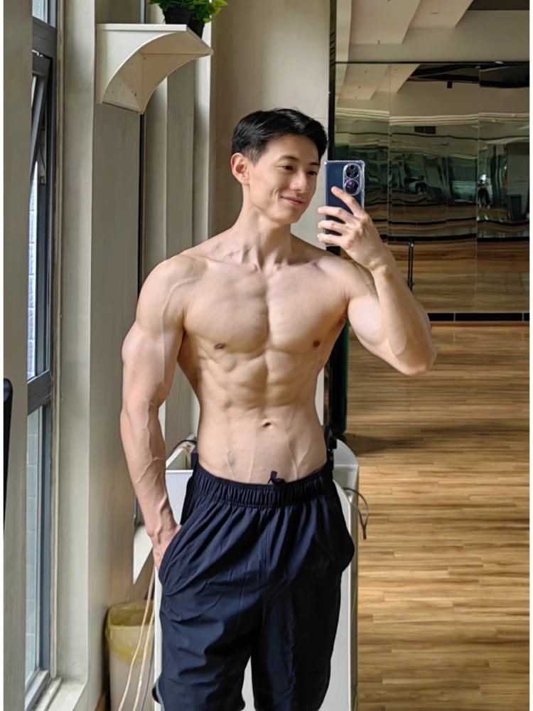 一个男人见你就硬说明什么说明是硬汉！硬汉图片_2