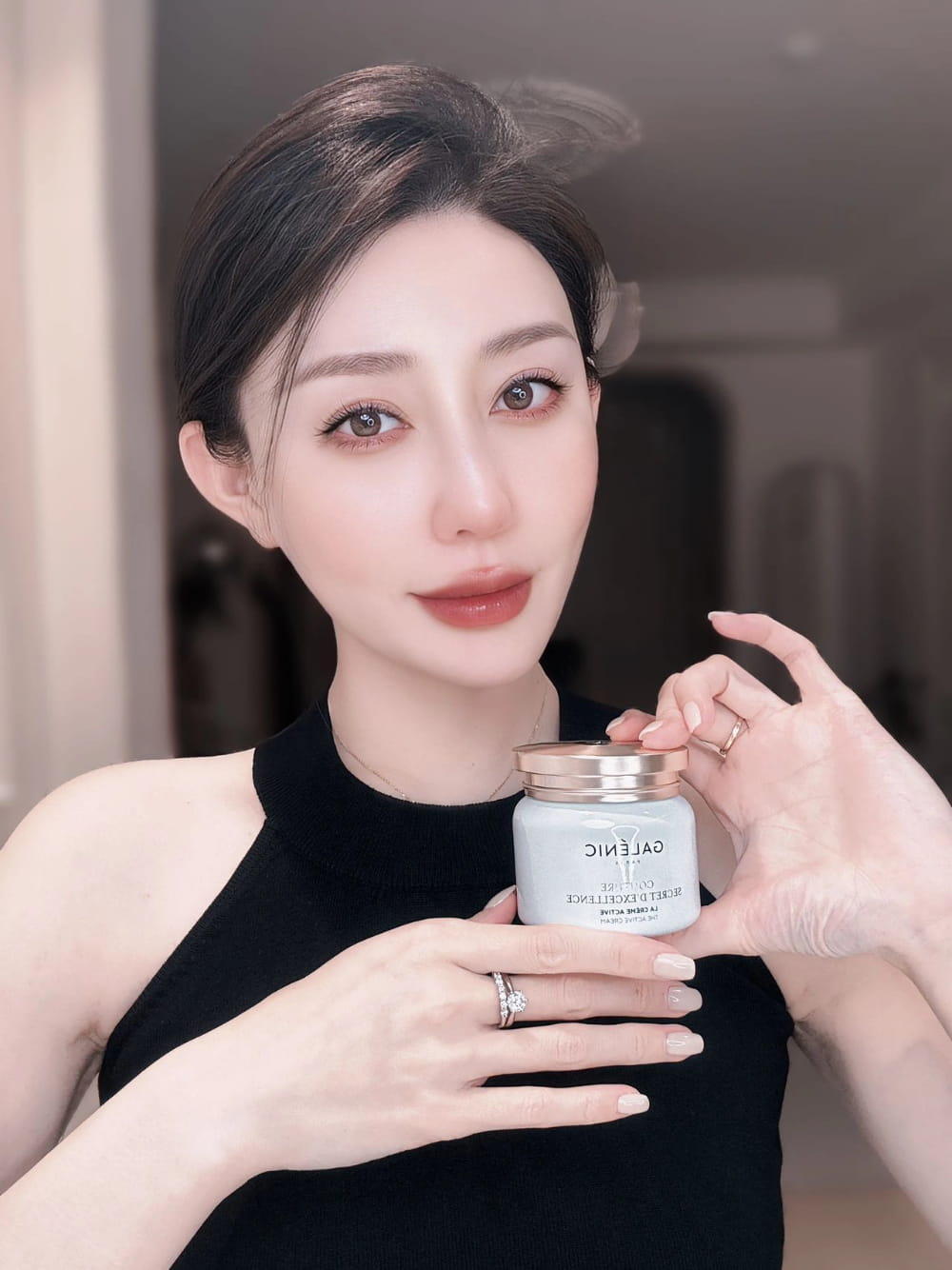 女人中年后越来越漂亮面相图片，过了30岁越来越好看的女人_4
