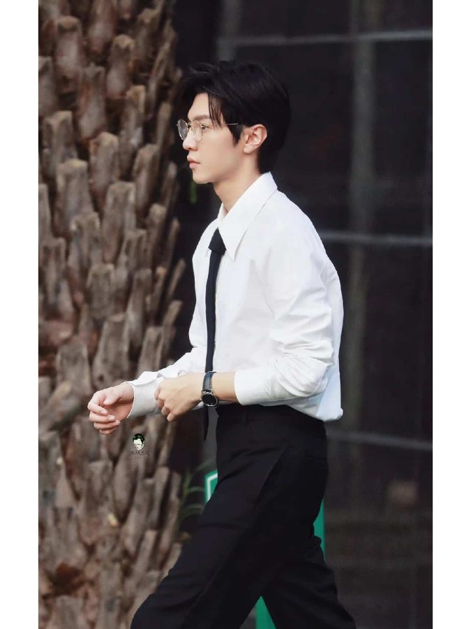 陈哲远戴金丝眼镜帅气头像 男明星照片微信头像_7