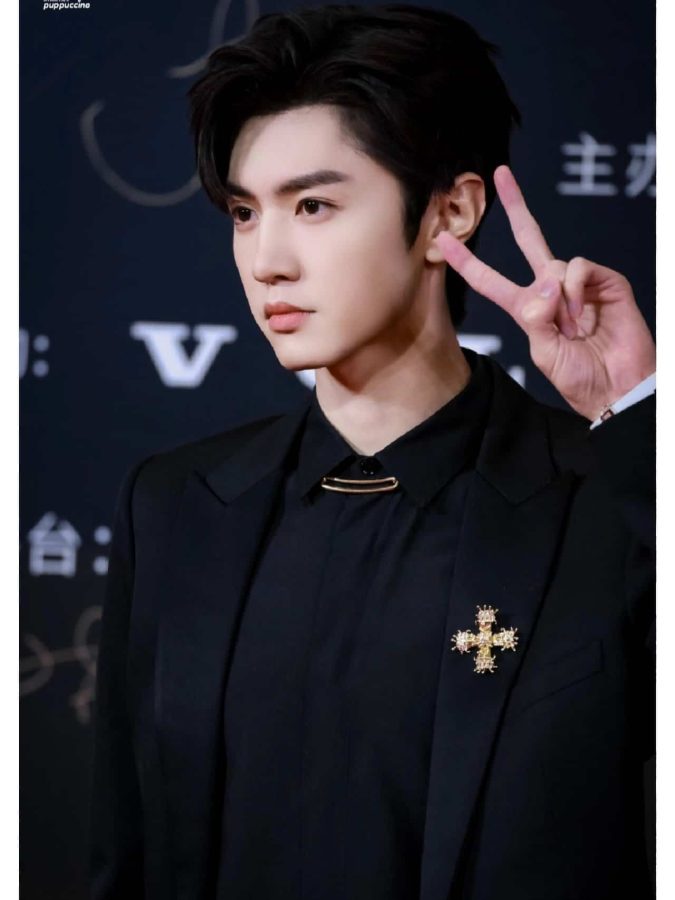 陈哲远西装照片微信头像 帅气西装男神段嘉许太拿人了！_6