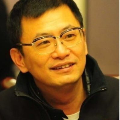 王家卫不戴墨镜的照片，王家卫为什么一直戴着墨镜