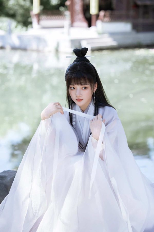 肖战任敏主演《玉骨遥》朱颜古风白衣造型女生头像 高清_4
