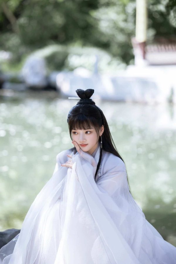 肖战任敏主演《玉骨遥》朱颜古风白衣造型女生头像 高清_8