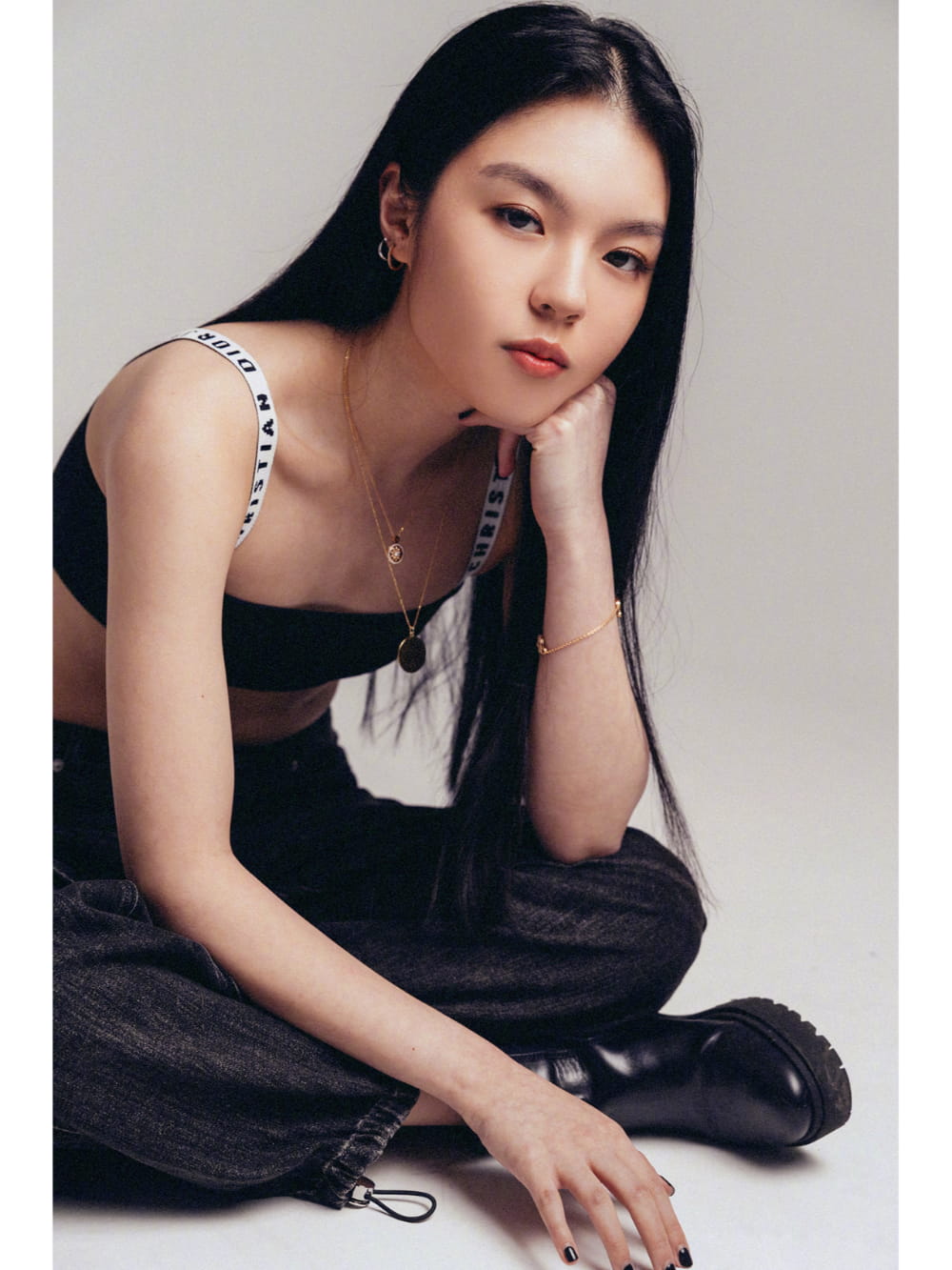 李咏女儿法图麦·李将作为演员出道 已签约经纪公司_4
