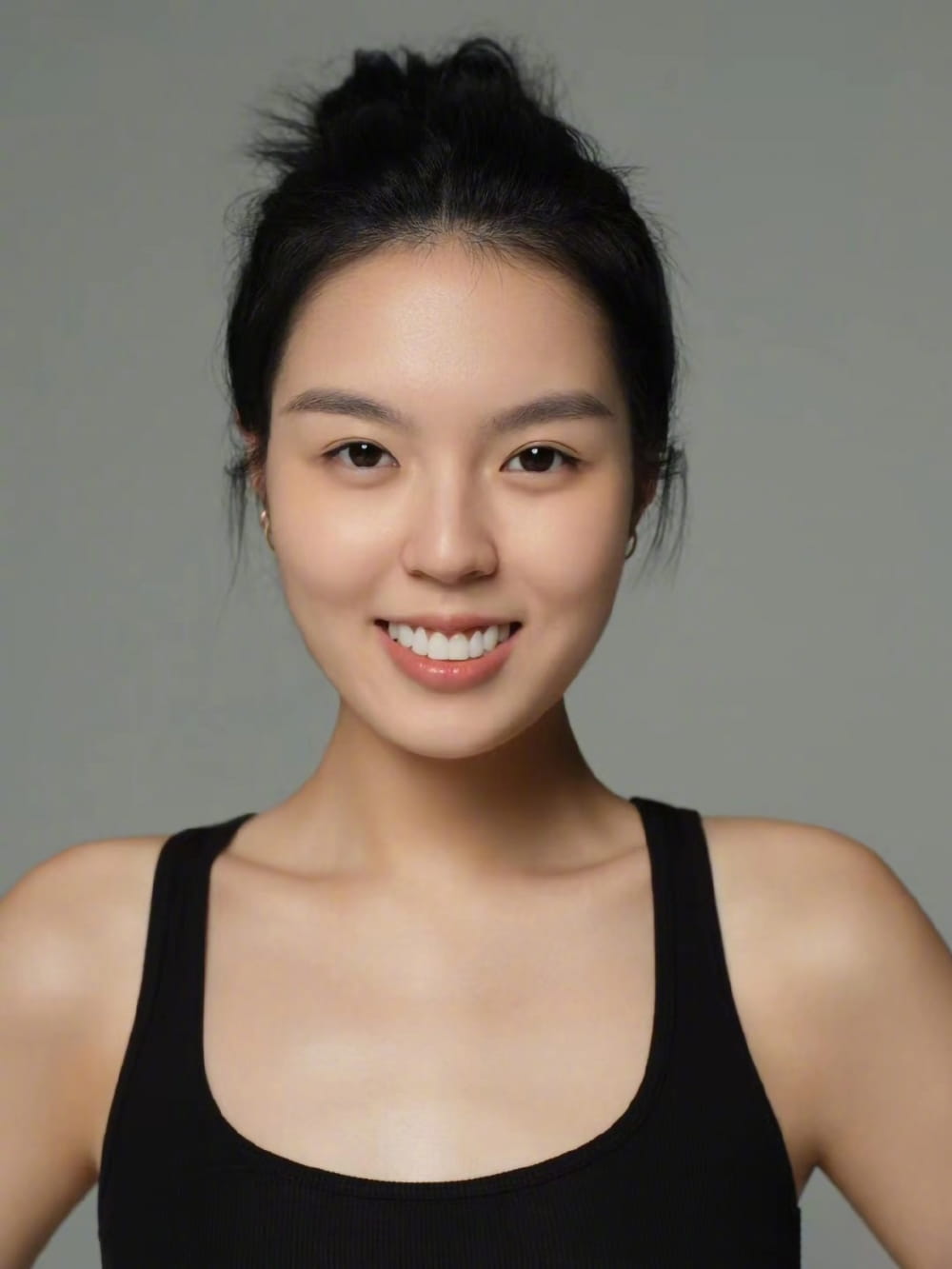 李咏女儿法图麦·李将作为演员出道 已签约经纪公司_2