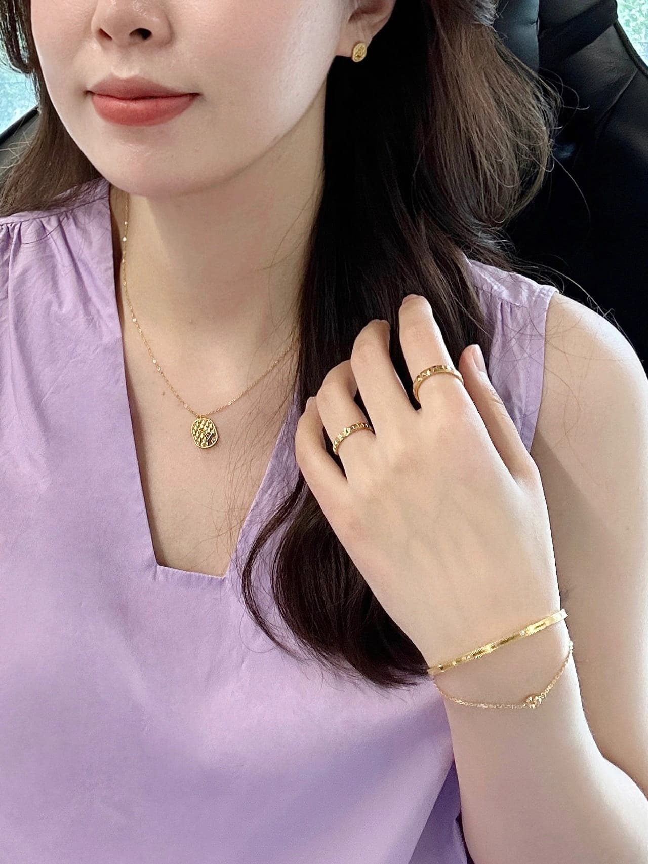 互联网公司办公室女性穿搭图片_4