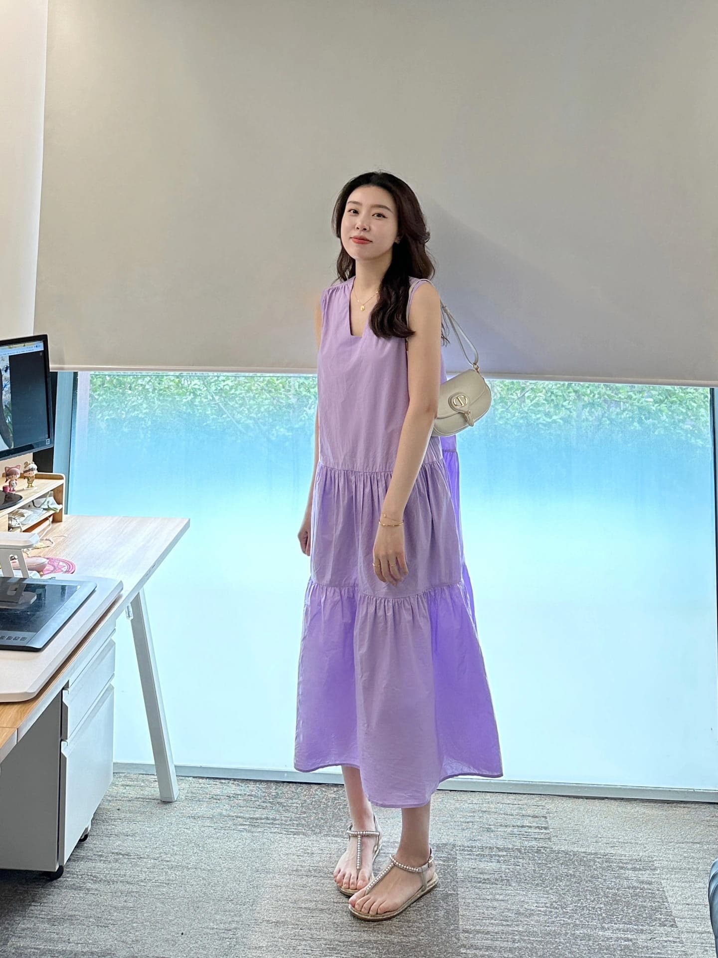 互联网公司办公室女性穿搭图片_6