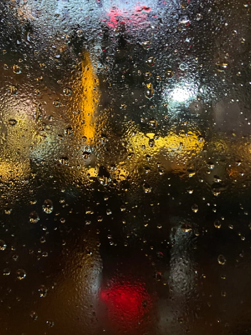 下雨天的图片适合发朋友圈配图图片_1