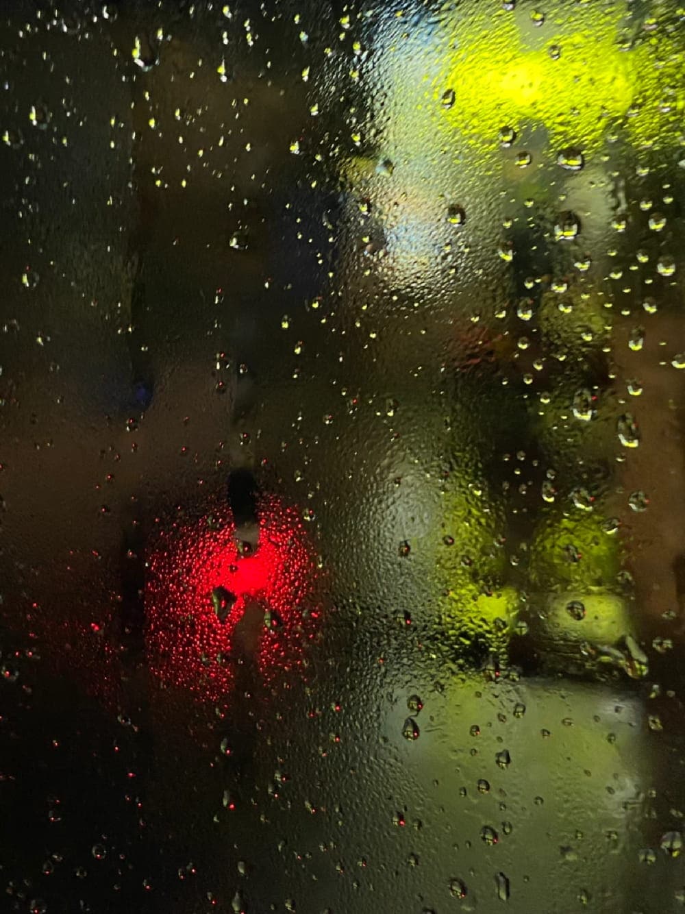 下雨天的图片适合发朋友圈配图图片_2
