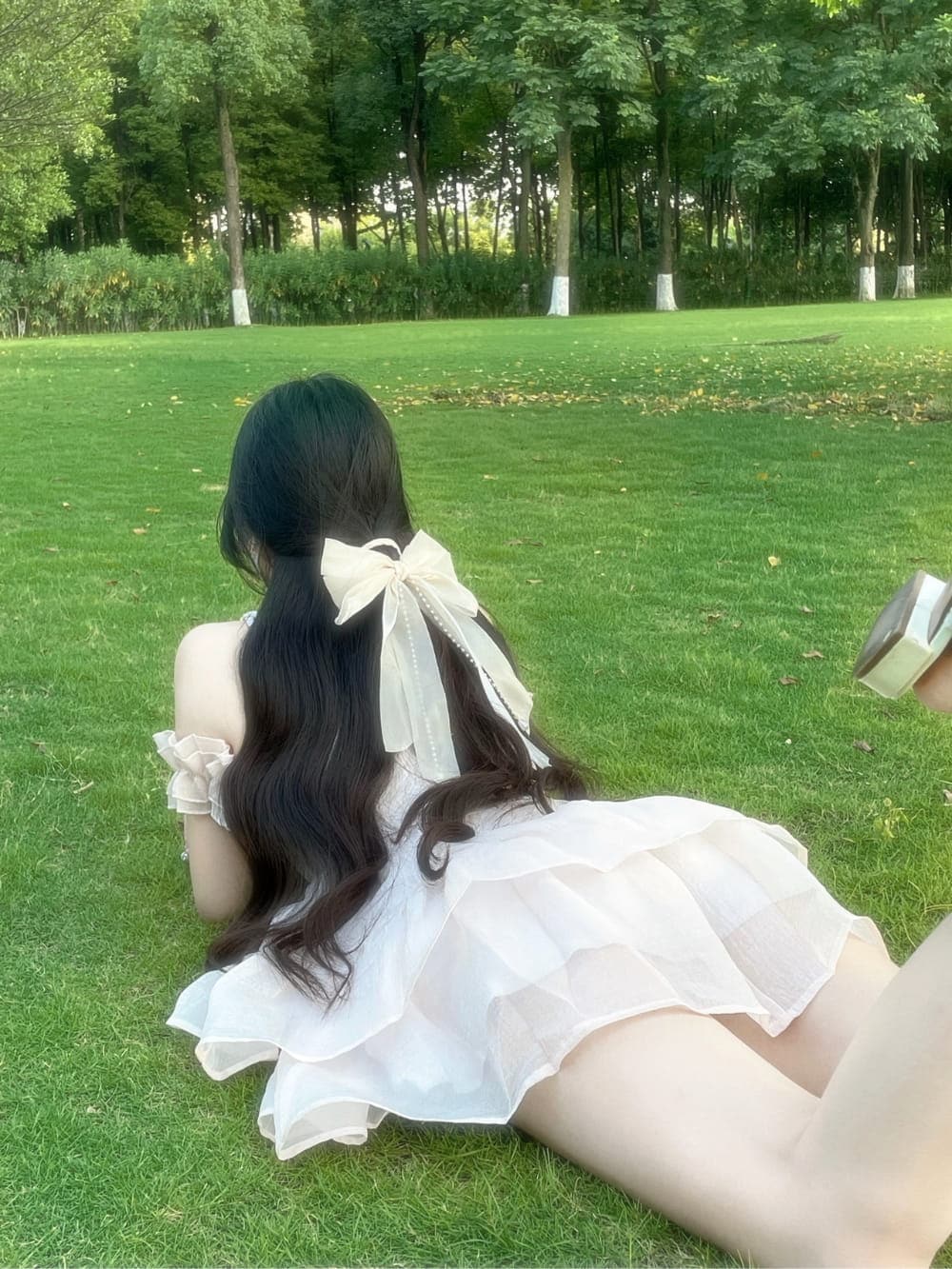 网感冷白皮小仙女公主裙和大蝴蝶结写真图片_1