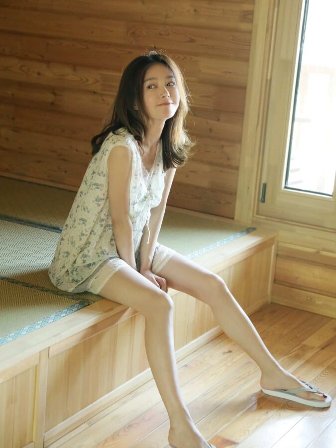 秦岚碎花家居服慵懒松弛感美女头像图集 居家女友温婉气质头像_10