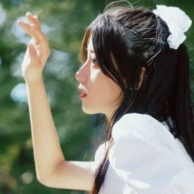 精心挑选的形像与众不同女生头像图片_23