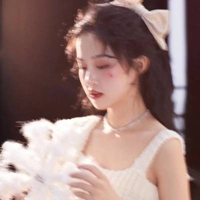 微信高质量小众女生头像，一眼爱上的微信女头_11