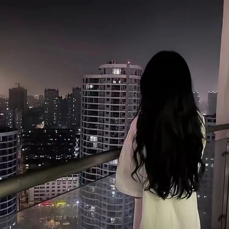 值得长期不换的高级感氛围头像 女生ins风个性头像_7
