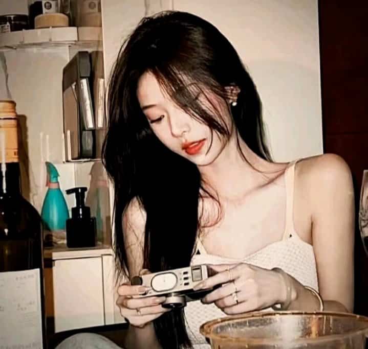 值得长期不换的高级感氛围头像 女生ins风个性头像_20