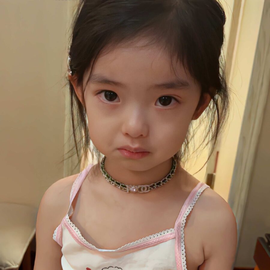 很火的可爱萌娃小男孩小女孩头像 又萌又可爱微信头像_2