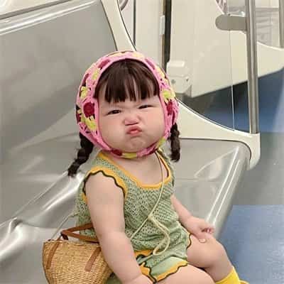 很火的可爱萌娃小男孩小女孩头像 又萌又可爱微信头像_23