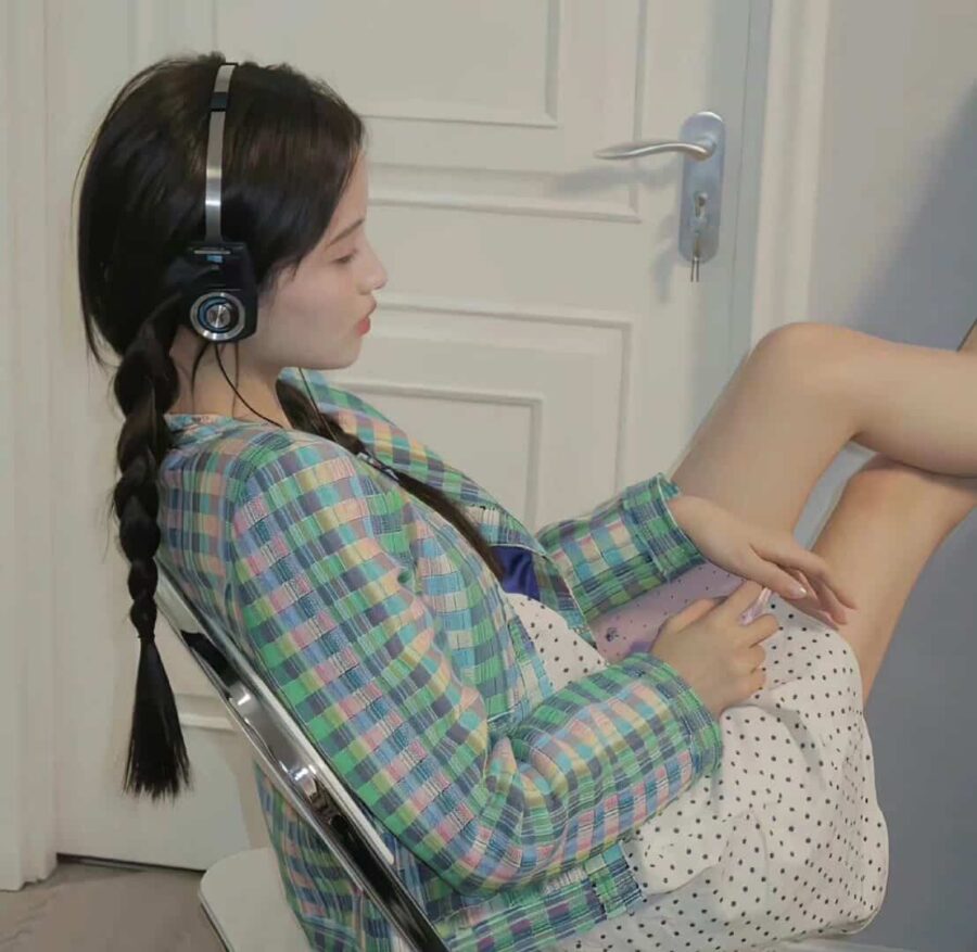 心心念念可爱清纯真人女生微信头像 纯欲多巴胺女孩头像_6