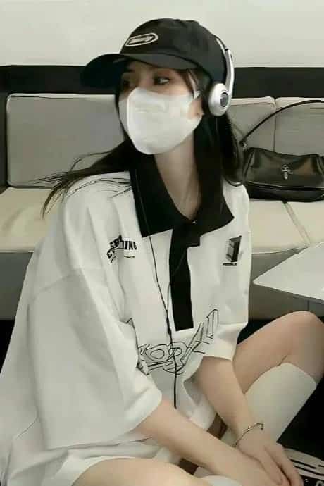 ins高级质感不明显单人情侣头像 低调不容易看出来的真人情头_17