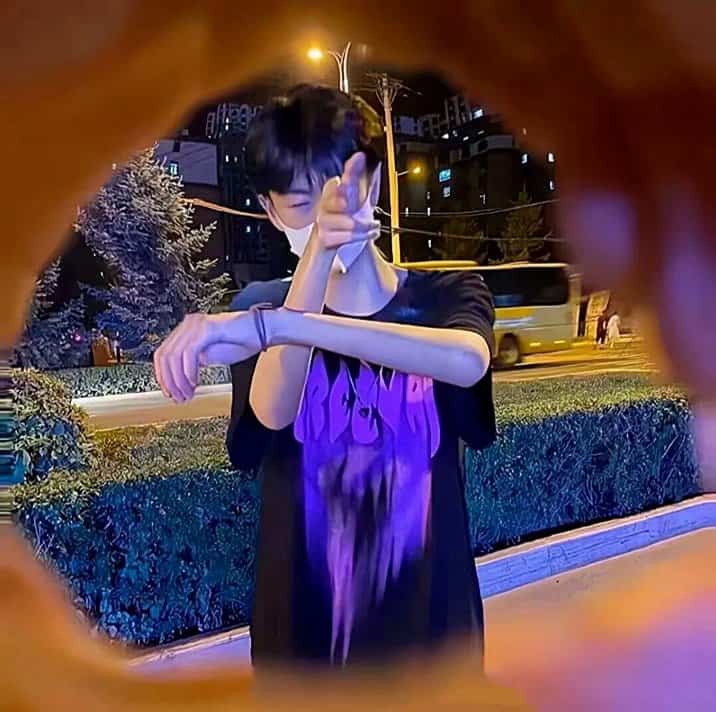 ins高级质感不明显单人情侣头像 低调不容易看出来的真人情头_13