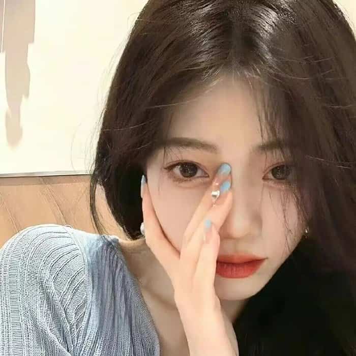 女生适合永久做头像的图片 长期不换真人照片氛围感女头_12