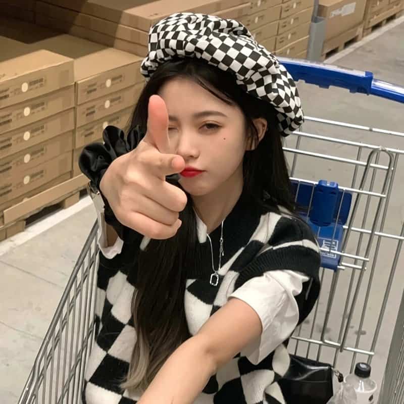 女生适合永久做头像的图片 长期不换真人照片氛围感女头_21