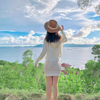完全透明的连衣裙，白色连衣裙透明怎么内搭补救！