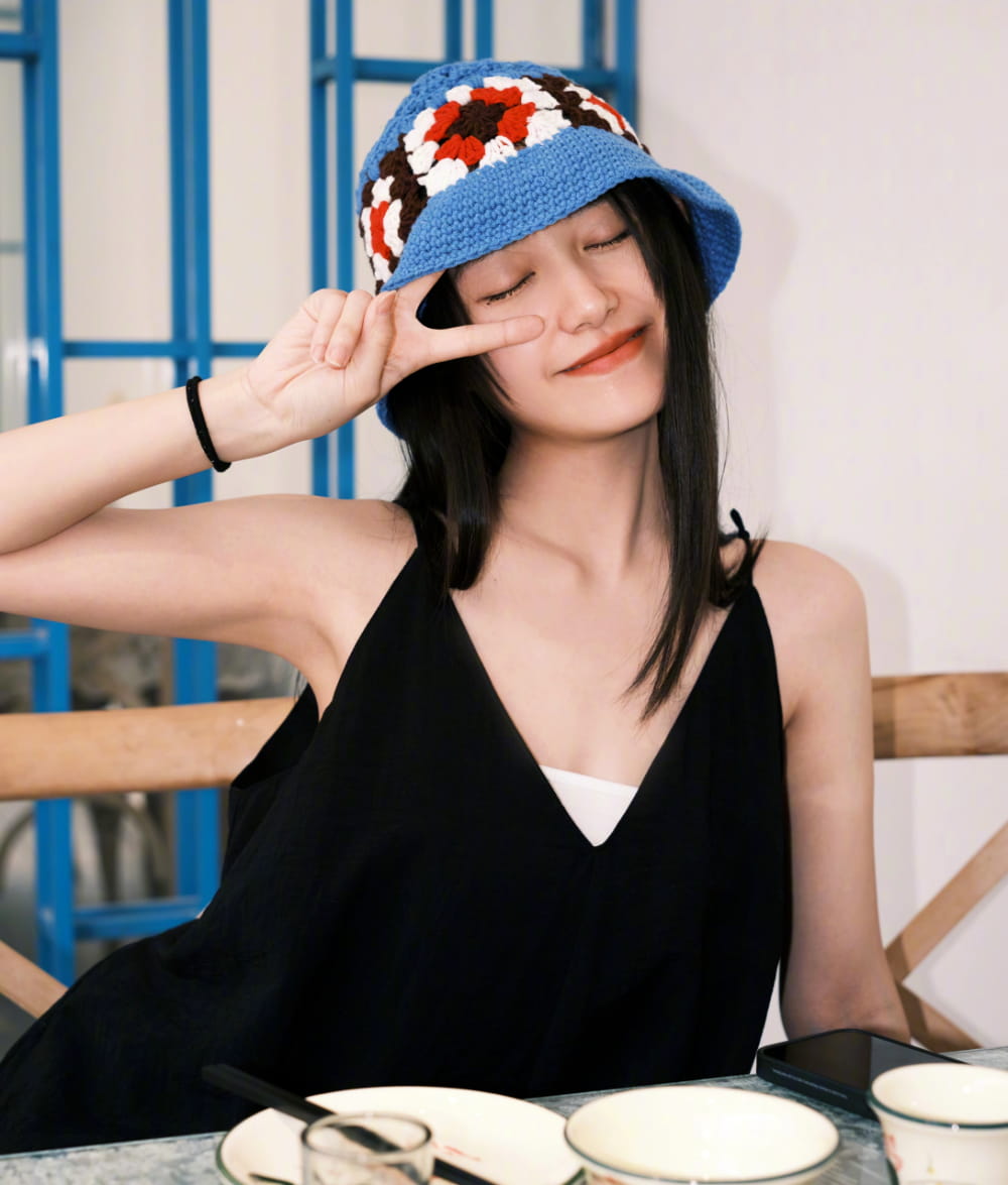 超美氛围感蒋依依头像高清无水印精选_9
